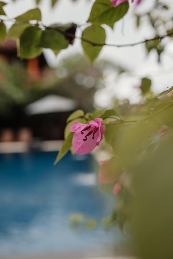 Hotel Mandala Desa Sukawati Exterior foto